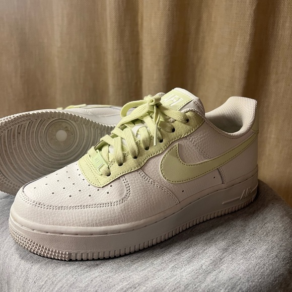 Air forces - Picture 5 of 6
